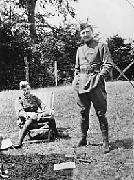 No 2 Sqn Officers Marshall and Loraine